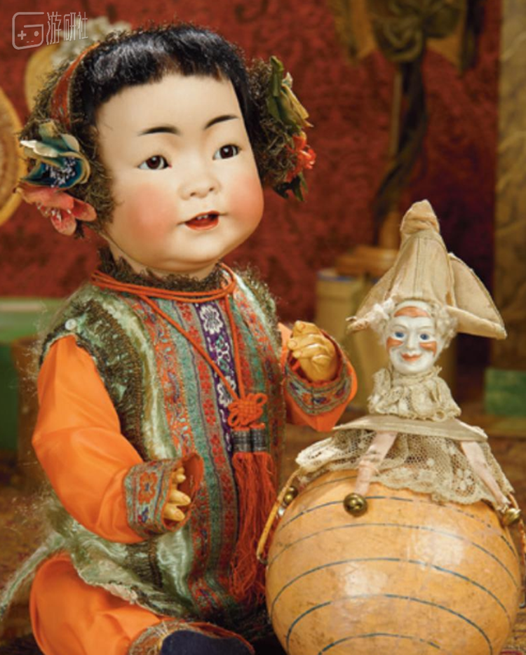 德国卡斯特纳出口的Chinese bisque doll 明显比上文提到的法牌五官更亚洲化，我更喜欢这一款