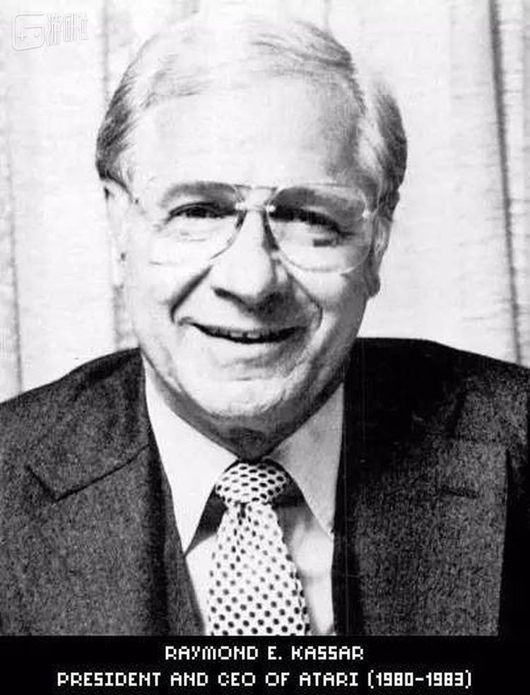 时任CEO雷蒙&middot;卡萨尔