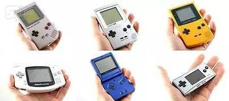 Game Boy 和 Game Boy Advance在整个生命周期内推出了多个版本的硬件产品