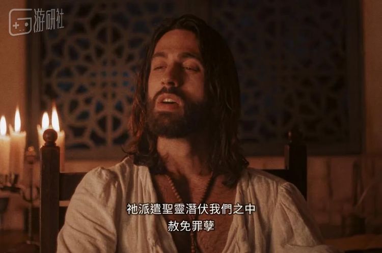 用最“圣洁”的脸做最“亵渎”的事