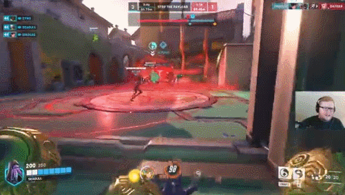 “他又来了！”