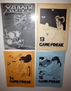 《Game Freak》随刊附送的《铁板阵》攻略本（左上）