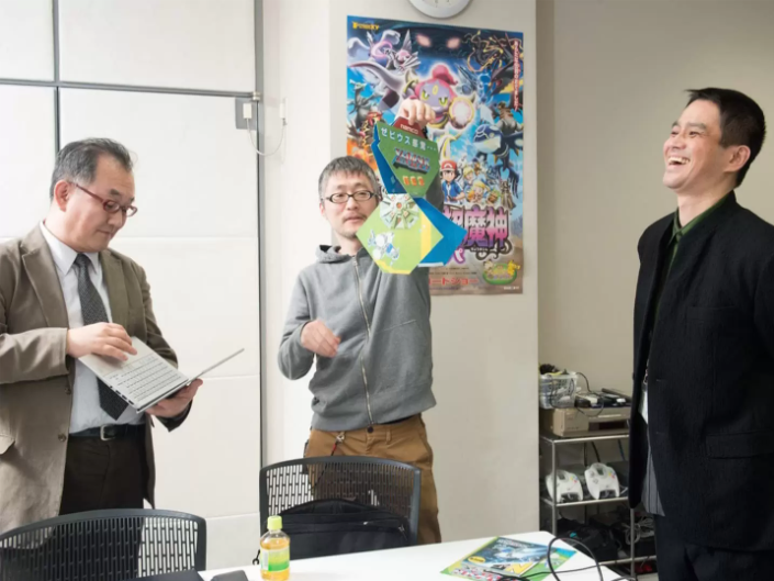 从左至右：远藤雅申、杉森建、田尻智。这三人共同创缔造了 Game Freak 至今的传奇